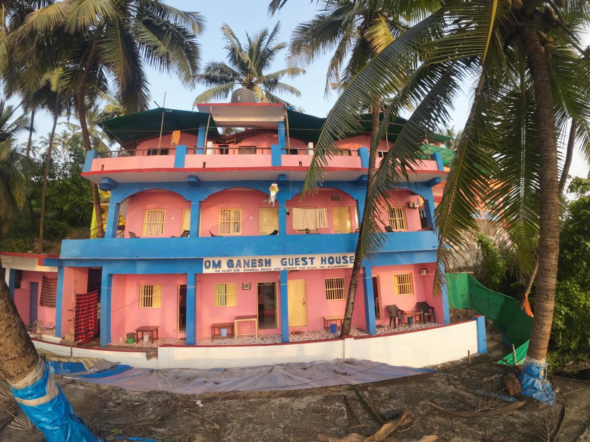 Om Ganesh Guest House Cliffside Arambol Exteriér fotografie