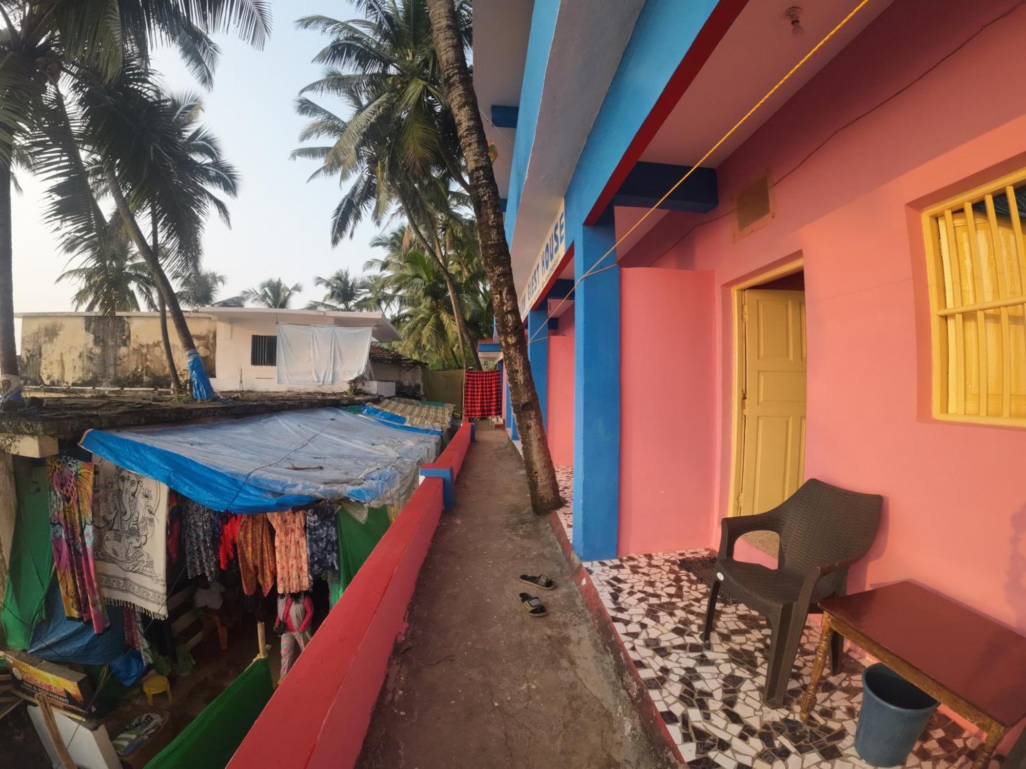 Om Ganesh Guest House Cliffside Arambol Exteriér fotografie