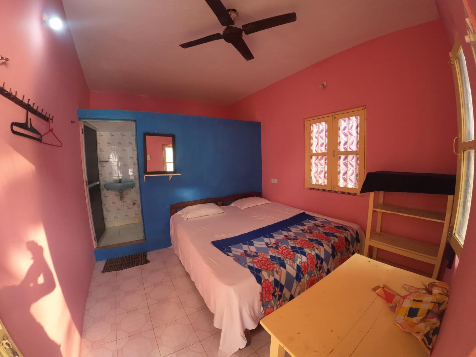 Om Ganesh Guest House Cliffside Arambol Exteriér fotografie