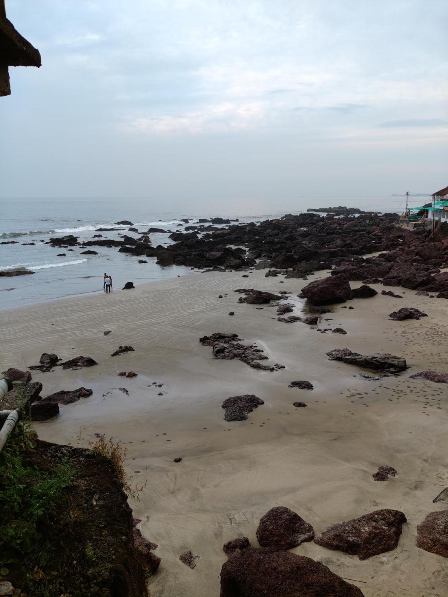 Om Ganesh Guest House Cliffside Arambol Exteriér fotografie