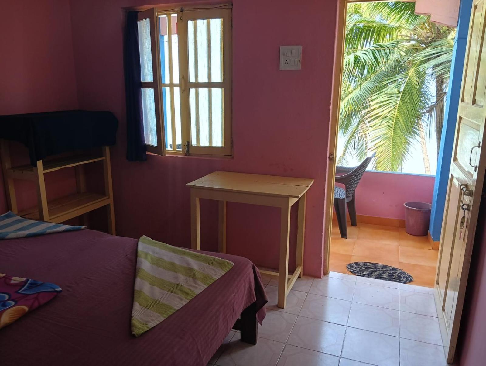 Om Ganesh Guest House Cliffside Arambol Pokoj fotografie